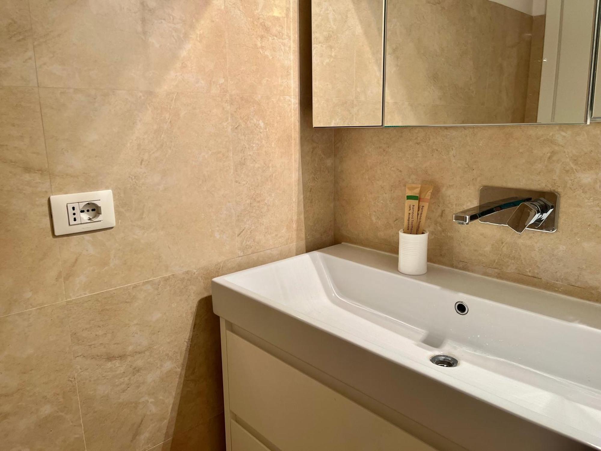 Peaceful Hidden Gem Near Metro A And Colosseum Apartamento Roma